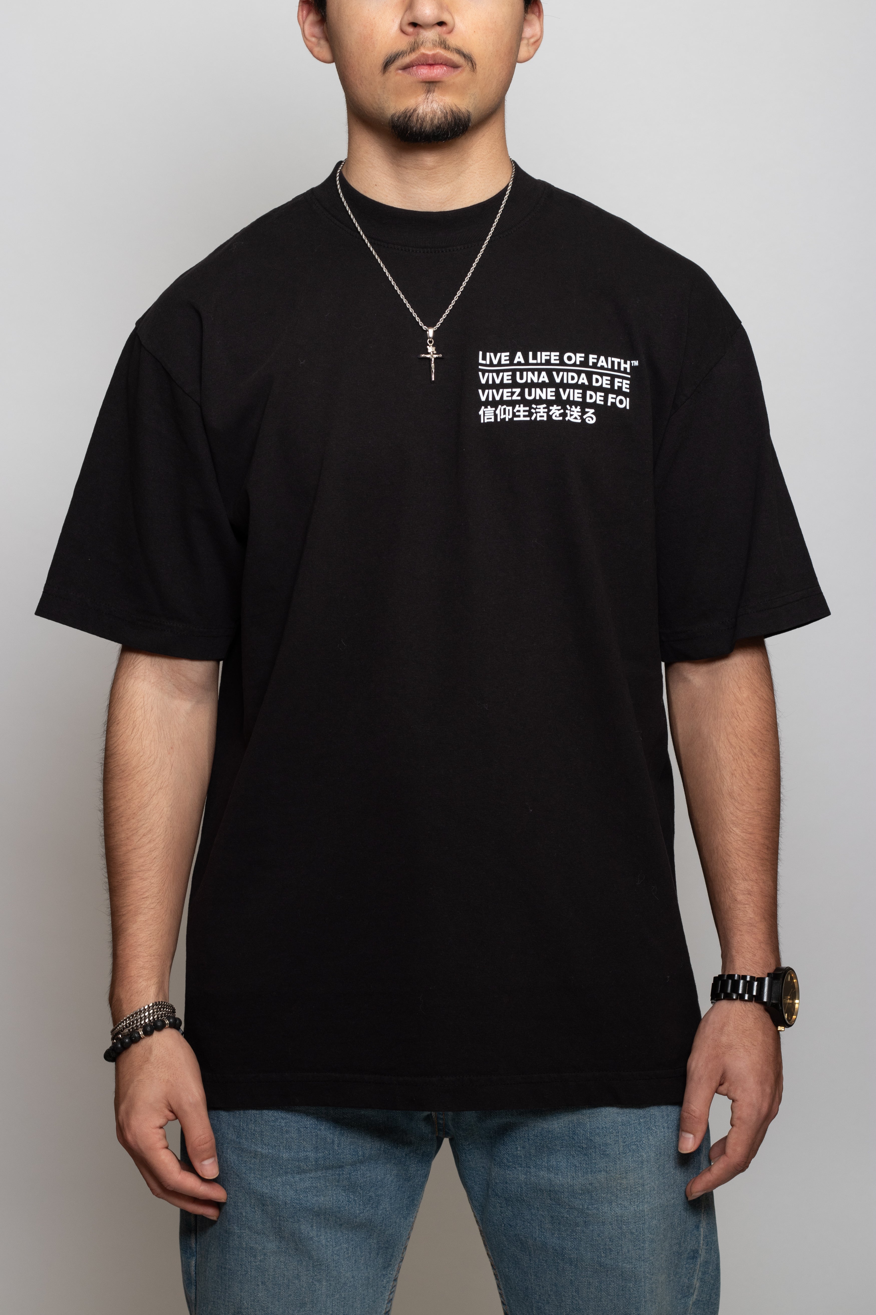 LIVE A LIFE OF FAITH OVERSIZE TEE - WHITE